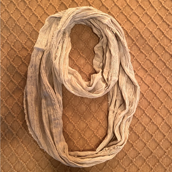 Boho 00’s Style Infinity Scarf Old Navy Brand Soft Beige - Picture 1 of 3